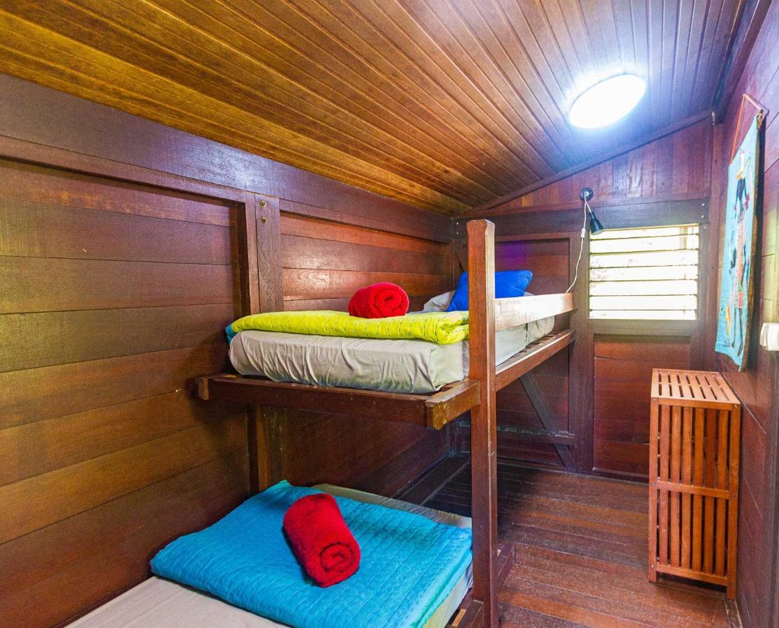 Piton Bungalows Ecolodges Deshaies Kültér fotó