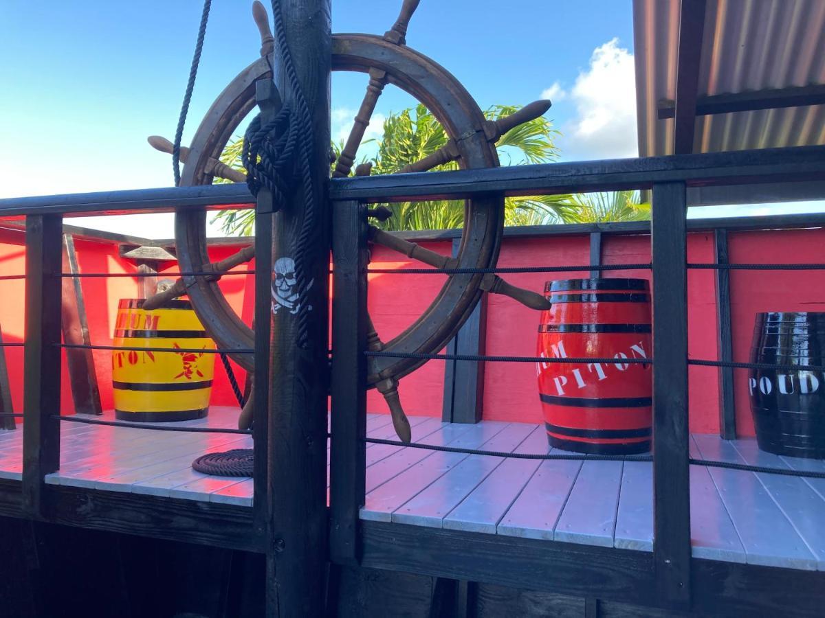 Piton Bungalows Ecolodges Deshaies Kültér fotó