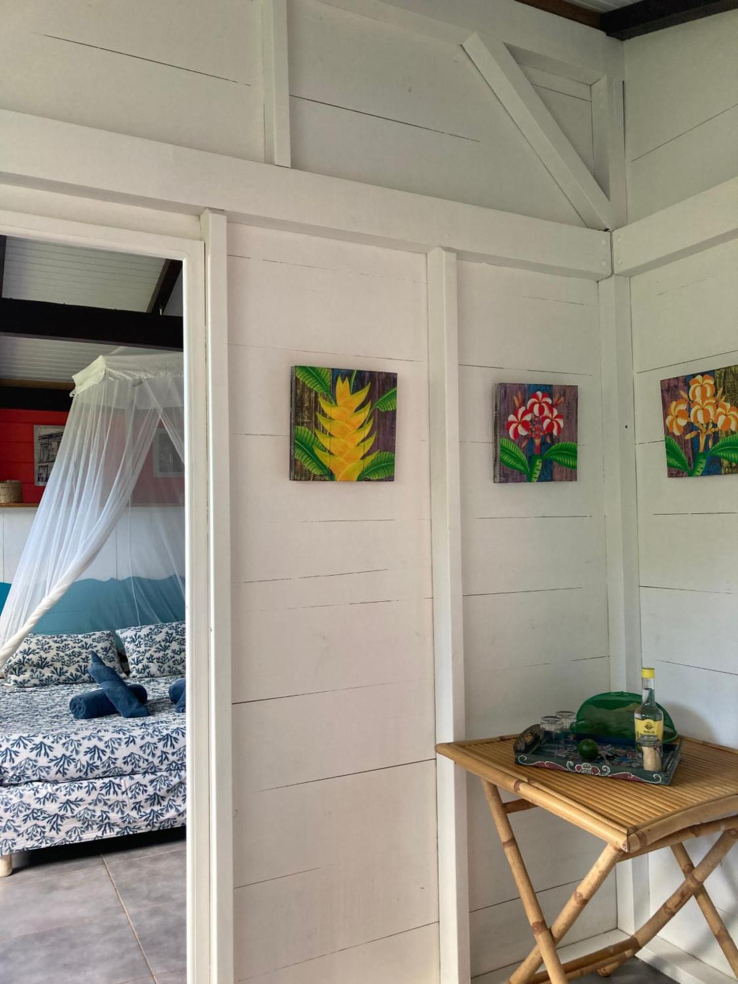 Piton Bungalows Ecolodges Deshaies Kültér fotó